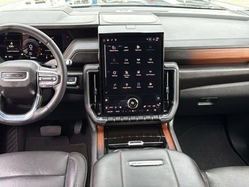 Certified 2025 GMC Yukon XL Denali image 13