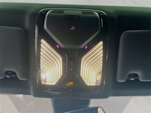 Used 2023 BMW 330i xDrive Sedan w/ Driving Assistance Package image 19