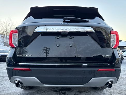 Used 2023 Ford Explorer Limited image 15