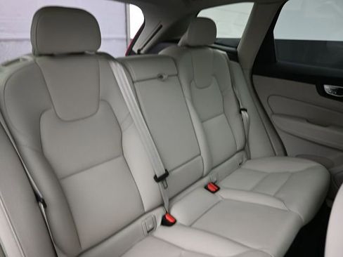 Used 2023 Volvo XC60 B5 Plus w/ Climate Package image 30