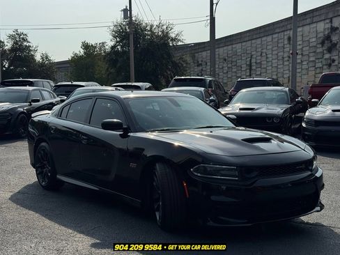 Used 2021 Dodge Charger Scat Pack w/ Plus Group RWD image 10