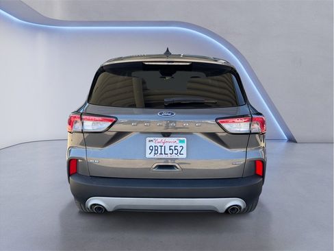 Used 2022 Ford Escape SE w/ Convenience Package FWD image 5