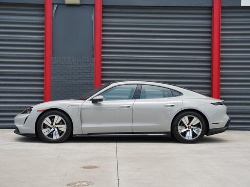 Used 2023 Porsche Taycan RWD image 7