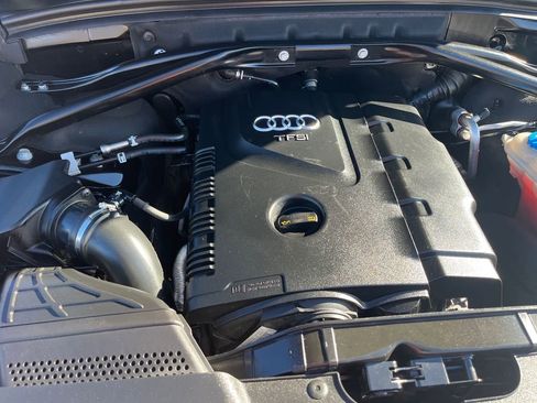 Used 2017 Audi Q5 2.0T Premium image 16