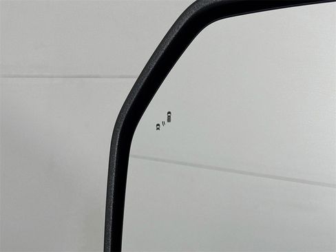 Used 2026 Ford F450 Platinum w/ Platinum Plus Package image 27