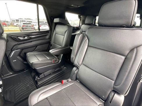 Used 2021 GMC Yukon Denali w/ Advanced Technology Package AWD/4WD image 19