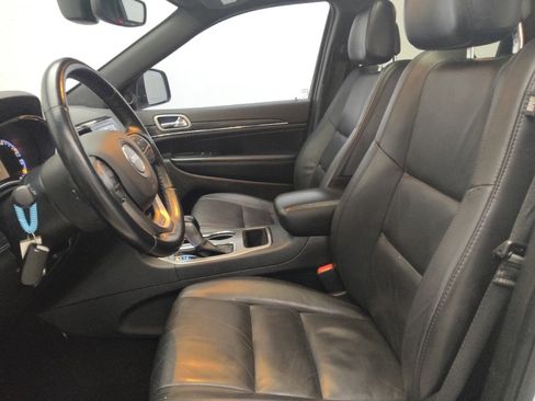 Used 2021 Jeep Grand Cherokee Limited image 17