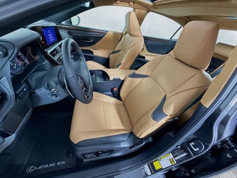 Used 2025 Lexus ES 350 w/ Premium Package FWD image 21