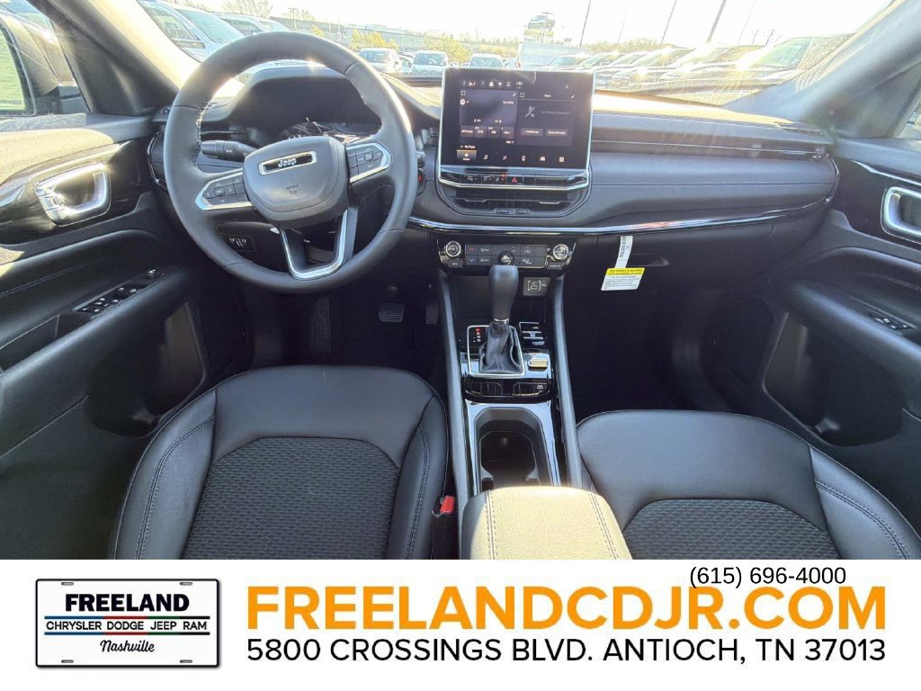 New 2026 Jeep Compass Latitude AWD/4WD image 17