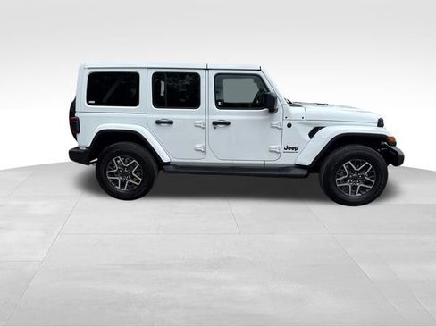 New 2026 Jeep Wrangler Unlimited Sahara AWD/4WD image 8