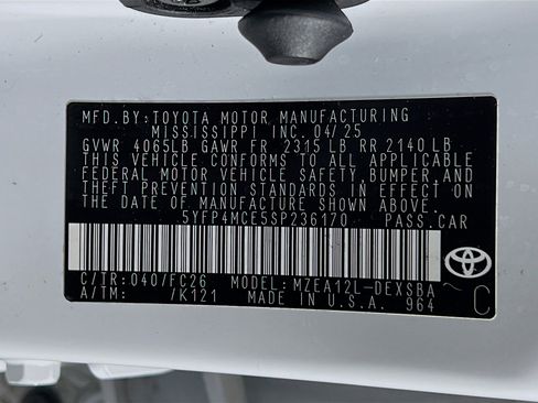 Used 2025 Toyota Corolla SE w/ SE Premium Package FWD image 26