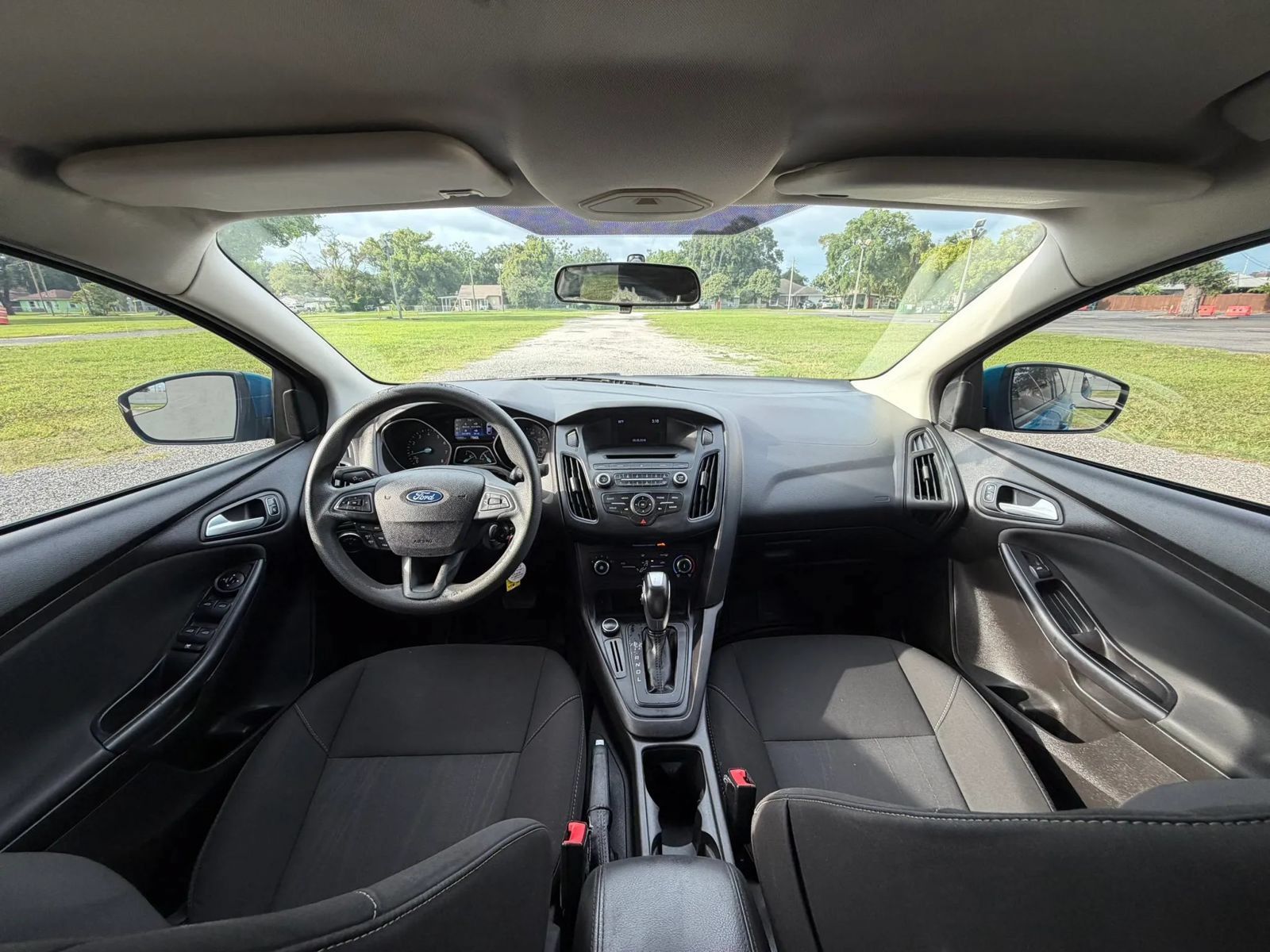 Used 2016 Ford Focus SE w/ Reverse Sensing Package FWD image 10