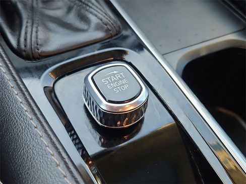 Used 2022 Volvo XC90 T6 Inscription w/ Advanced Package image 27