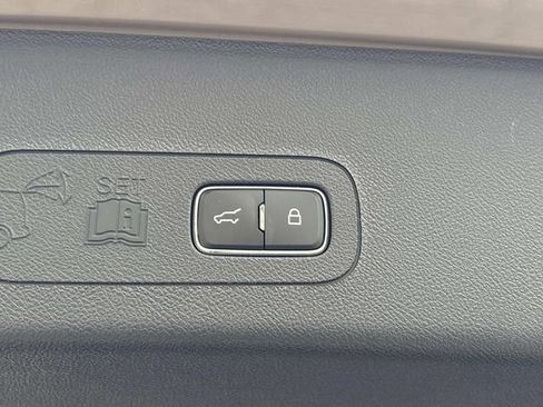 New 2026 Lincoln Aviator AWD image 13