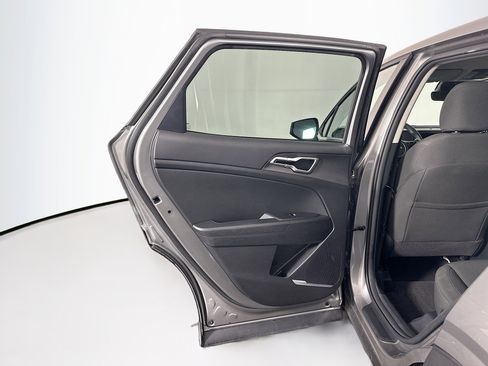 Used 2024 Kia Sportage LX image 24