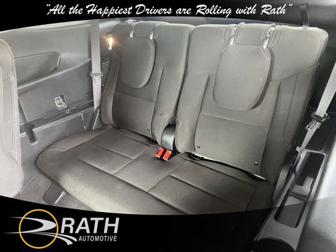 Used 2022 Ford Explorer XLT AWD/4WD image 19