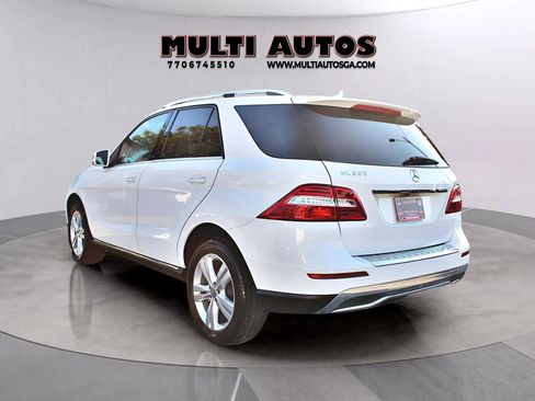 Used 2015 Mercedes-Benz ML 350 ML 350 Sport Utility 4D image 5