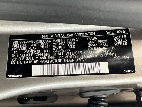 Used 2016 Volvo XC60 T6 w/ Proximity Package AWD/4WD image 31