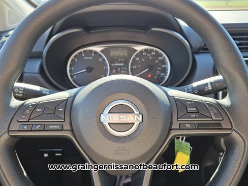 Used 2025 Nissan Versa S w/ Trunk Package image 11