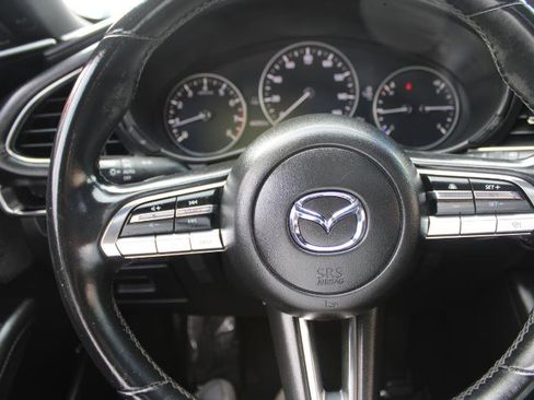 Used 2021 MAZDA MAZDA3 s image 9
