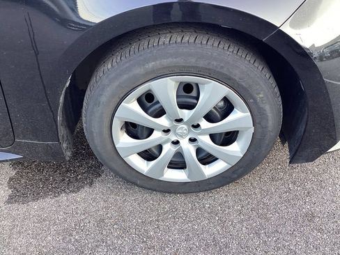Used 2025 Toyota Corolla LE FWD image 26