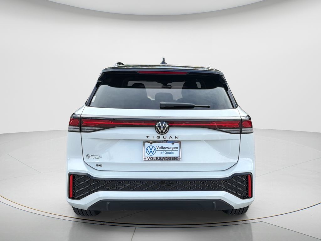 New 2026 Volkswagen Tiguan SE R-Line FWD image 6