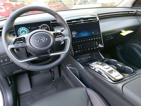 New 2024 Hyundai Tucson Limited image 16