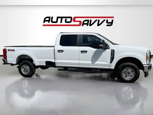 Used 2023 Ford F250 XL w/ XL Chrome Package image 8
