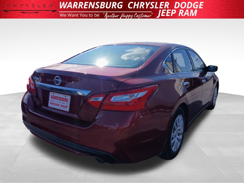 Used 2017 Nissan Altima 2.5 S w/ Power Driver Seat Package FWD image 3