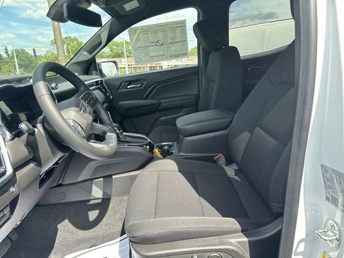 New 2026 GMC Canyon Elevation w/ Convenience Package RWD image 17