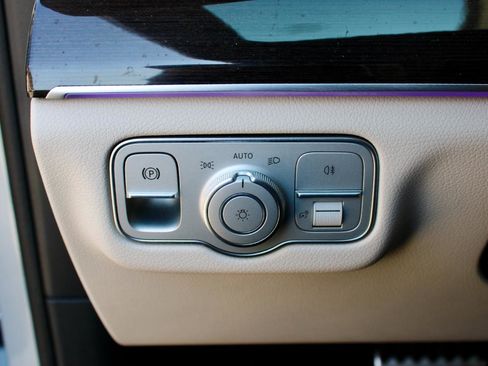 Used 2026 Mercedes-Benz GLS 450 4MATIC image 22