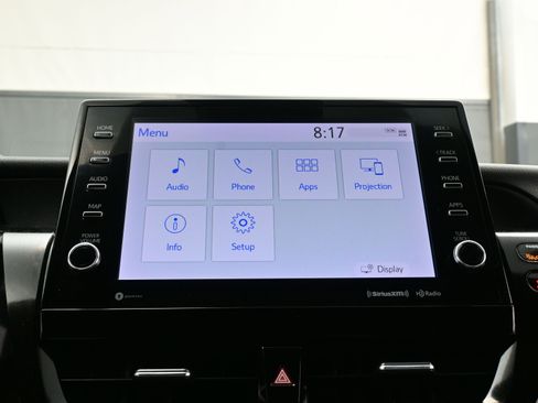 Used 2023 Toyota Camry XLE image 19