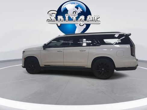 Used 2024 Cadillac Escalade ESV Sport Platinum w/ LPO, ONYX Package image 2