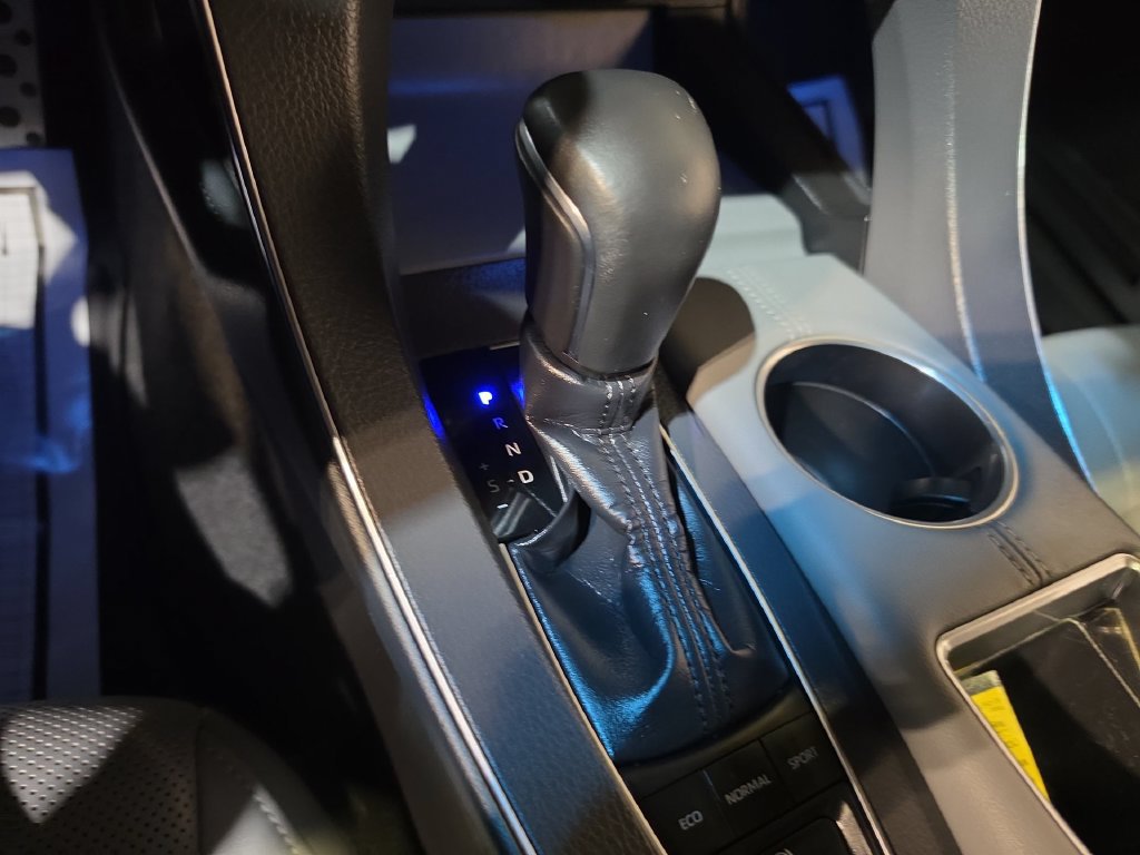 Used 2019 Toyota Avalon XSE w/ All Weather Liner Package FWD image 22