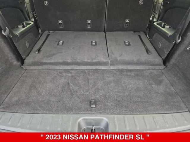 Used 2023 Nissan Pathfinder SL AWD/4WD image 33