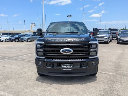 Used 2025 Ford F350 Platinum w/ FX4 Off-Road Package image 10