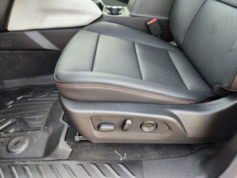 New 2026 GMC Canyon AT4X w/ LPO, Black Badging Package image 11