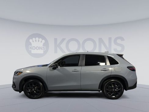 Used 2024 Honda HR-V Sport image 2