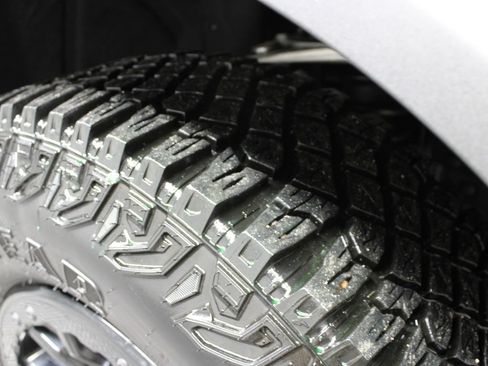 Used 2024 Ford Bronco Wildtrak AWD/4WD image 9