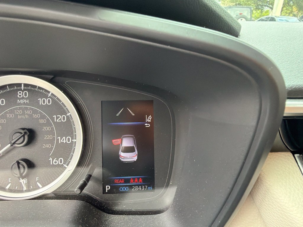 Used 2021 Toyota Corolla LE FWD image 8