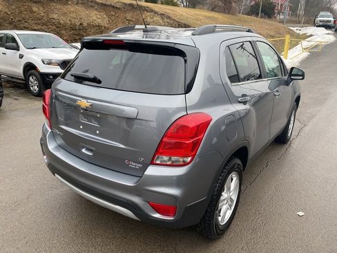 Certified 2020 Chevrolet Trax LT w/ LT Convenience Package image 3