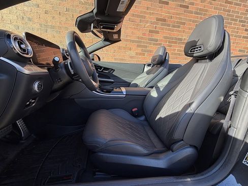 Used 2024 Mercedes-Benz CLE 450 4MATIC Cabriolet image 5