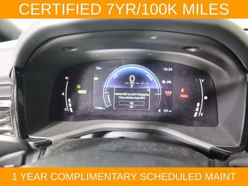 Used 2025 Toyota Camry SE FWD image 25