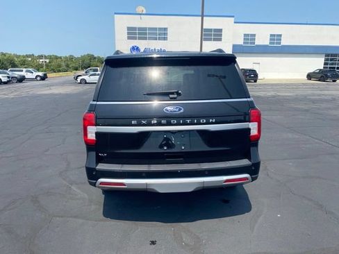 Used 2024 Ford Expedition XLT AWD/4WD image 4