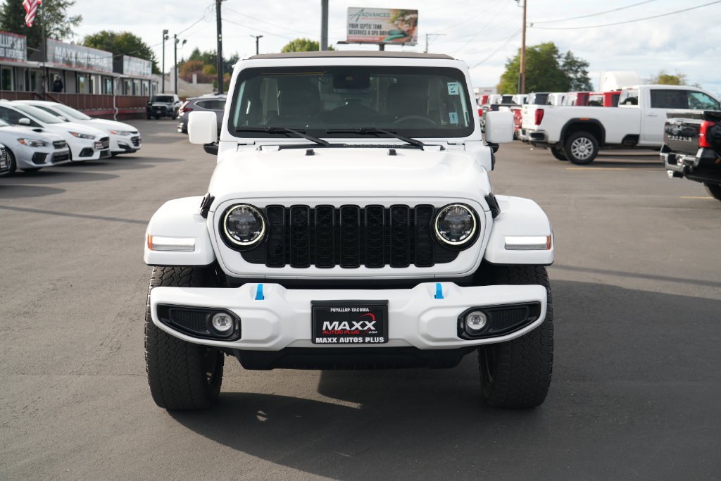 Used 2024 Jeep Wrangler High Altitude AWD/4WD image 3