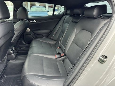 Used 2023 Kia Stinger GT-Line w/ Sun & Sound Package image 9