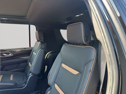 Used 2021 GMC Yukon XL AT4 w/ AT4 Premium Package image 18