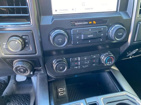 Used 2019 Ford F150 XLT w/ Equipment Group 302A Luxury image 17