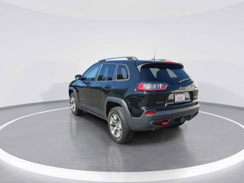 Used 2019 Jeep Cherokee Trailhawk AWD/4WD image 6