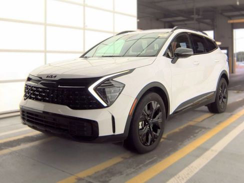 Used 2025 Kia Sportage X-Line AWD/4WD image 2
